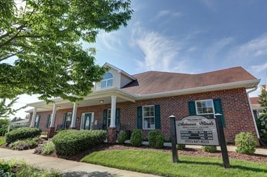 851 Ted A Crozier Sr. Blvd. 1-3 Beds Apartment for Rent Photo Gallery 1